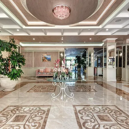 Siena Palace Hotel 4*