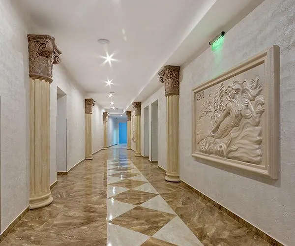 Siena Palace 4* Πριμόρσκο
