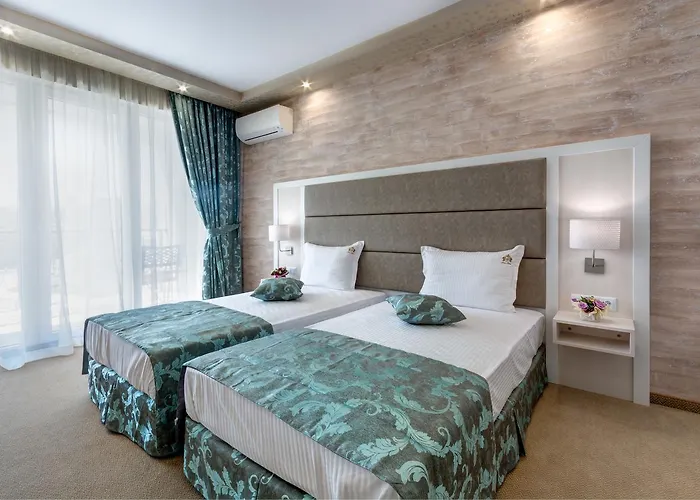 Ξενοδοχείο Siena Palace 4*