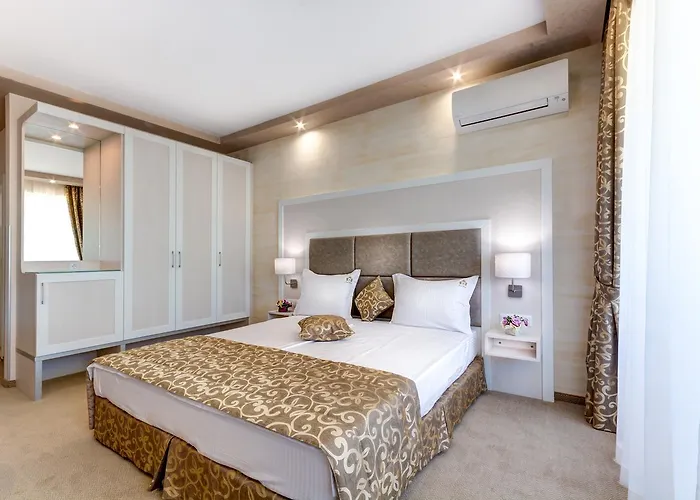 Ξενοδοχείο Siena Palace Πριμόρσκο