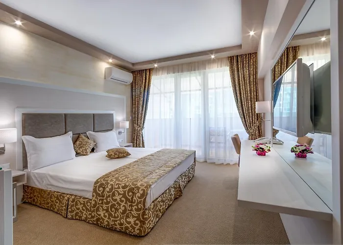 Siena Palace 4* Πριμόρσκο