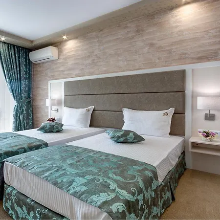 Siena Palace 4* 프리모르스코