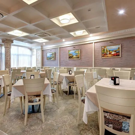 מלון Siena Palace 4*