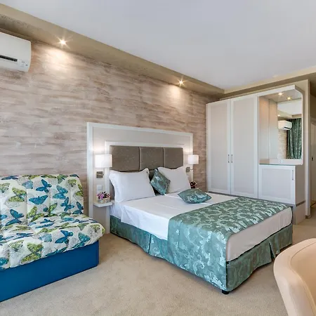 Siena Palace Приморско